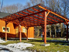 Garážové stání Klasik 692×400 cm se střešní krytinou z polykarbonátových desek WT.